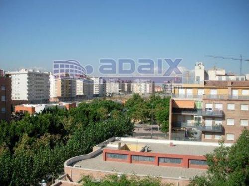 Se vende piso en Murcia (ronda sur) junto a mesas