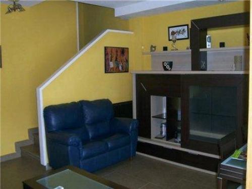 Magnifico duplex en Candelaria. Consta de 2 dormitorios con armarios