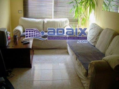 Precioso piso en perfecto estado en Chambery (Santa Cruz). Consta