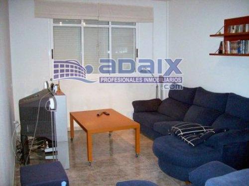 Amplio y luminoso piso en el Camino de las Mantecas