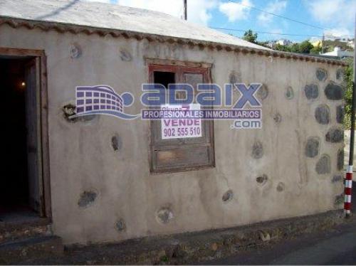 Preciosa casa canaria del siglo XVIII en Garachico. La casa