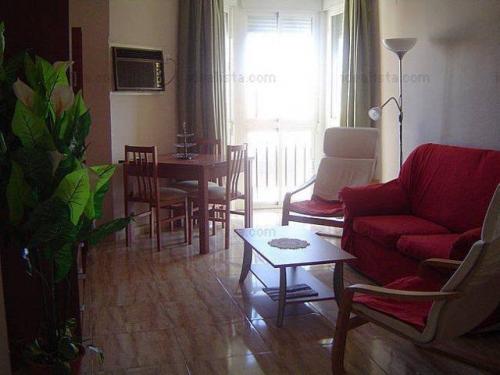 Se alquila piso amueblado en el barrio de NerviOn en