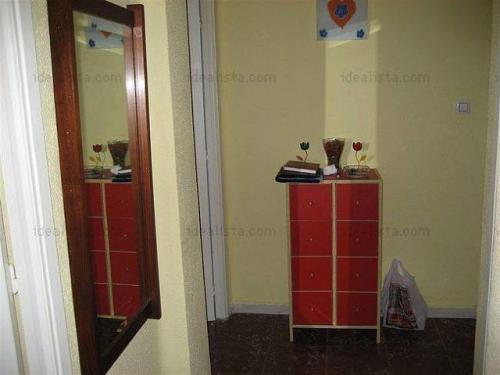 Se alquila estupendo piso en el barrio de la Macarena