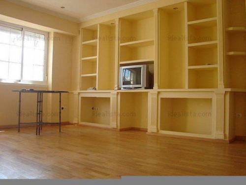 Se vende estupendo en zona de Los Remedios en Sevilla.El