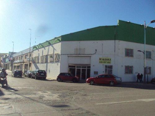 Local en pleno centro de Alfafar dotado de 2 baños