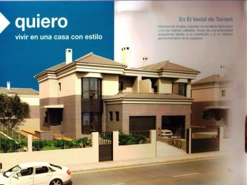 Chalet en Torrent ubicado en zona EL Vedat limite con