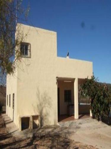 Chalet en Montroy ubicado en zona rural a 500 m.