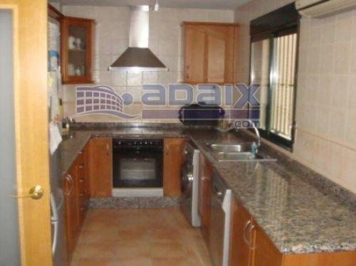 Unifamiliar en Picanya muy luminosa Buhardilla con amplia terraza. Aire