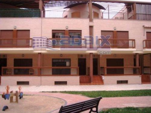 Adosado en Alcacer nuevo en nueva zona de Alcaser Armarios