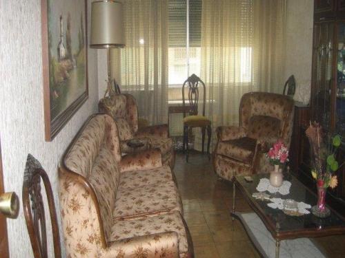 Piso situado en edificio de ocho alturas con ascensor y