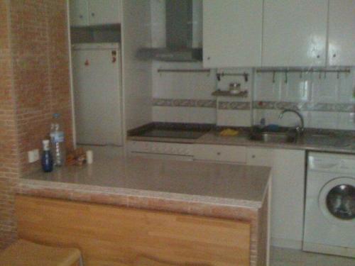 PISO JUNTO AVENIDA VALENCIA CALLE ALCALDE BURRIEL 2 DORMITORIOS MAS