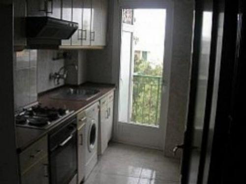 Piso de 43.34 metro2 utilesDispone de 3 habitaciones y un