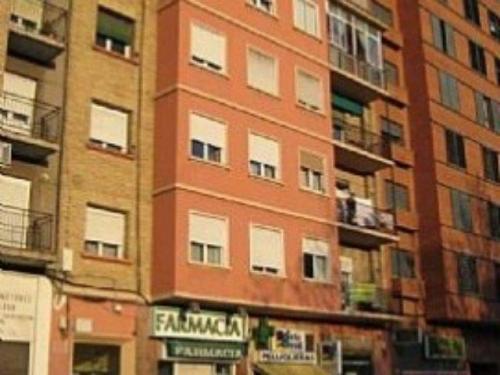 Piso de 57 m2 utiles .Piso de dos dormitorios y