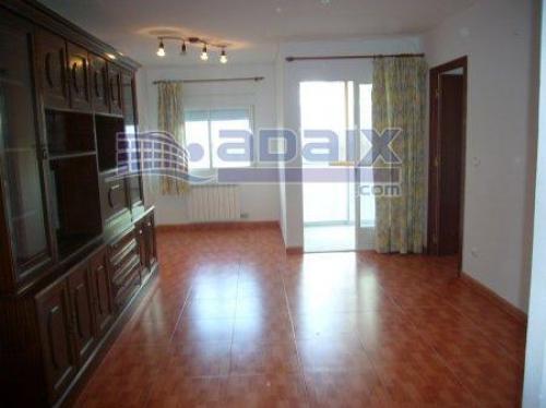 PISO EN SAN JUAN DE LA PEñA El piso tiene