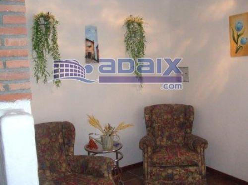 CASA EN ALMONACID DE LA SIERRA EN EL CENTRO DEL