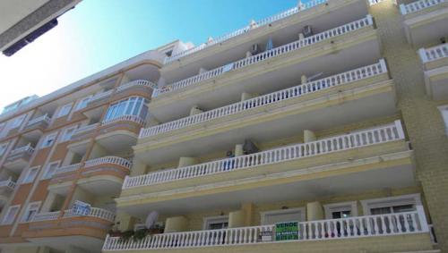 APARTAMENTO MUY LUMINOSO