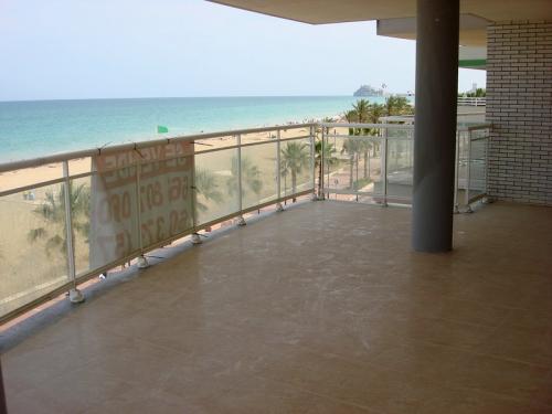 Apartamento en primera línea de Peñiscola con vistas al castillo