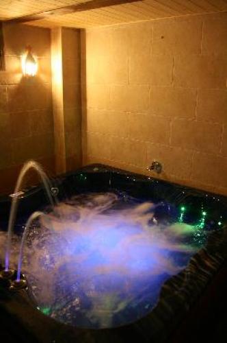 Casa rural con Jacuzzi o Spa a una hora de Madrid 