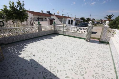 TORREVIEJA BUNGALOW,AMPLIO JARDIN SIN VECINOS 2 HABS 51.000 EUROS