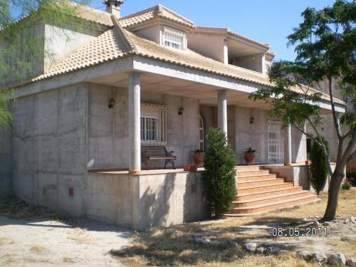 EN VENTA CHALET EN LA HUERTA DE REDOVAN