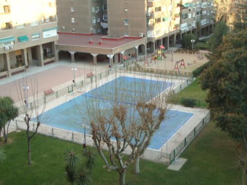 Alquiler piso 4 dorm. - 2 baños, Barrio Retiro - MLS 12#03