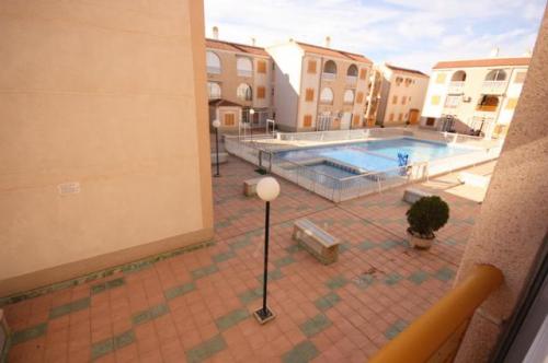 PLAYA LOS NAUFRAGOS 3 HABS AL LADO PLAYA,PISCINA 74.000 EUROS.