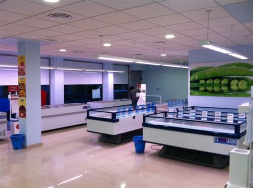 Local montado esquina centro torrevieja