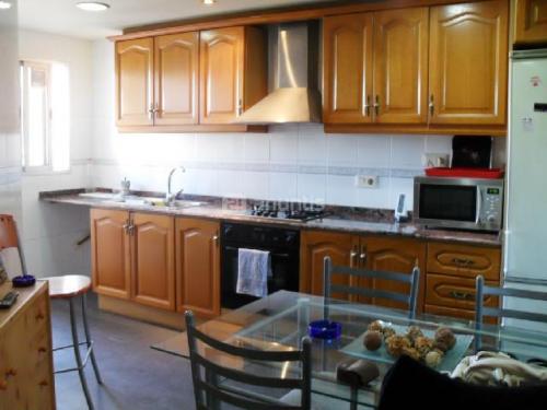 VENTA DE PISO AMPLIO EN ZONA DE BENICALAP