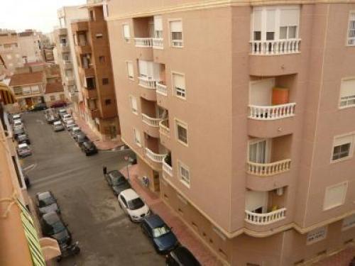 Torrevieja estudio con dormitorio 28.000€