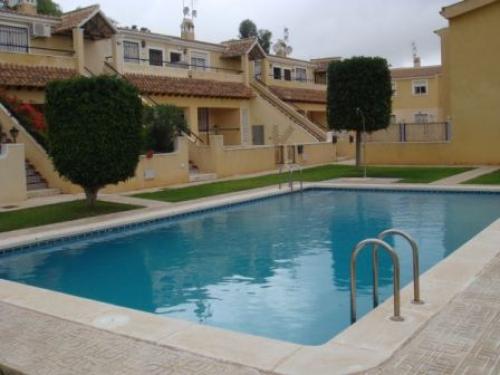 ORIHUELA-COSTA 2 HABS,2 BAÑOS  PISCINA 60.200 EUROS