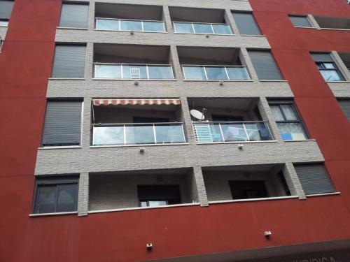 Apt centrico en La Loma no lejos de playa.