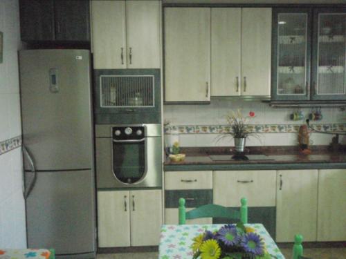 ROSNELY VENDE ESTUPENDO BUNGALOW CON CHIMENEA