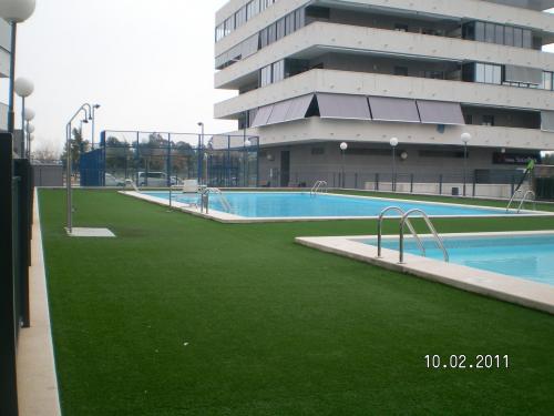 ROSNELY VENDE ESTUPENDO PISO EN RESIDENCIAL