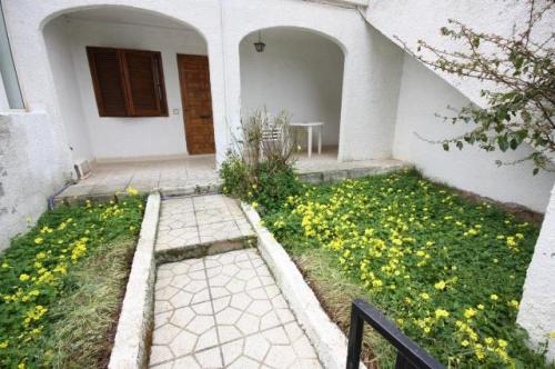 TORREVIEJA ADOSADO 1 HAB CERCA PLAYA 45.000 EUROS