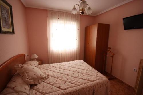 TORREVIEJA 2 HABS,PISCINA,59.900 EUROS.CERCA PLAYA