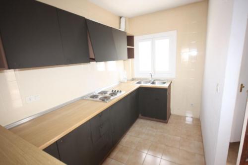 TORREVIEJA 2 HABS PISCINA,CERCA PLAYA 54.000 EUROS