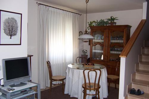 ref- 00076 Arges, Urb. Las Eras, chalet adosado en venta