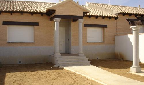 ref- 00001 cuerva chalet adosado de nueva construccion