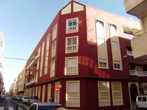 TORREVIEJA 2ª LINEA PLAYA,DOS HABS 49.000 EUROS. 