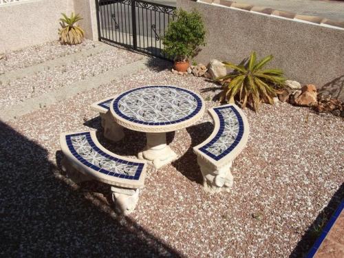 CHALETH TIPO QUAD EN TORREVIEJA-ORIHUELA COSTA 3 HABS 99.000 EUROS,OCASIÓN