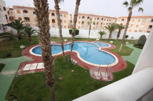 TORREVIEJA 1 HABS PISCINA,CERCA PLAYA 48.000 EUROS