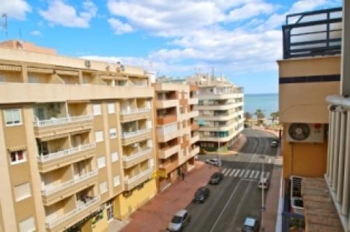 TORREVIEJA ,PLAYA CURA ,2 HABS 59.990 EUROS.GRAN ESTADO