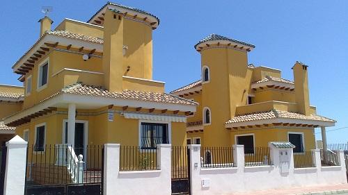 CHALET INDEPENDIENTE.SIN EQUIPAR.CIUDAD QUESADA.LARGA TEMPORADA.