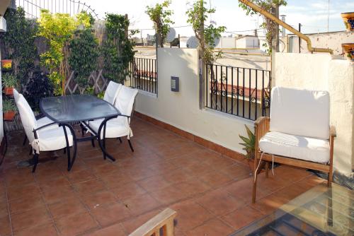 OPORTUNIDAD. Ático.dúplex en el centro histórico de VALENCIA, con ascensor. 230.000