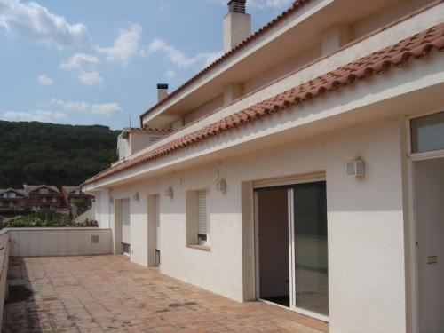 OPORTUNIDAD DE AMPLISIMA VIVIENDA EN BARCELONA