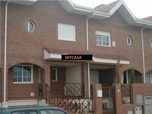 ALQUILER CHALET ADOSADO EN CAMPODON VILLAVICIOSA DE ODON 