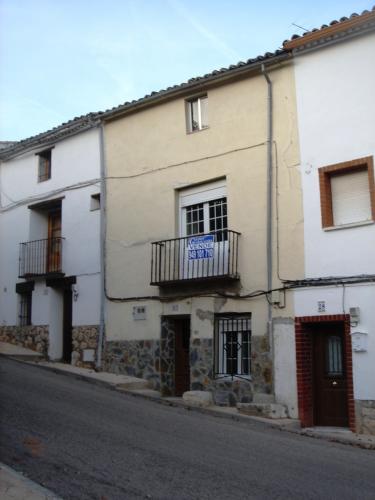 VENTA CASA RUSTICA EN LORANCA DE TAJUÑA