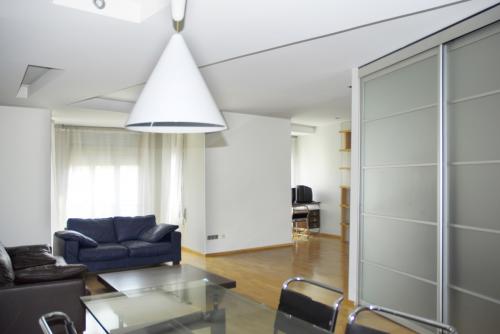 OPORTUNIDAD; 160 m2, reformado de diseño en G.V. Fdo el Católico. SÓLO 279.000