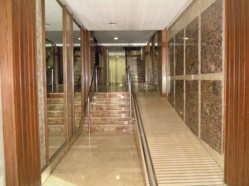 Confortable, amplia y luminosa vivienda con plaza de garaje, excelente zona.