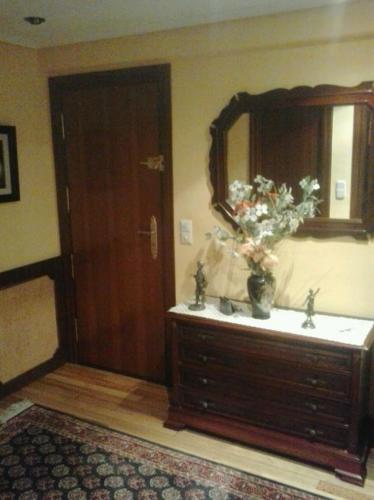 VEMDO PISO CON GARAJE Y TRASTERO